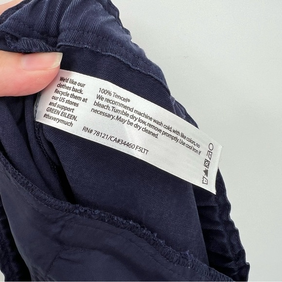 Eileen Fisher Tencel Crop Relaxed Jogger in Navy Size M - Picture 4 of 8